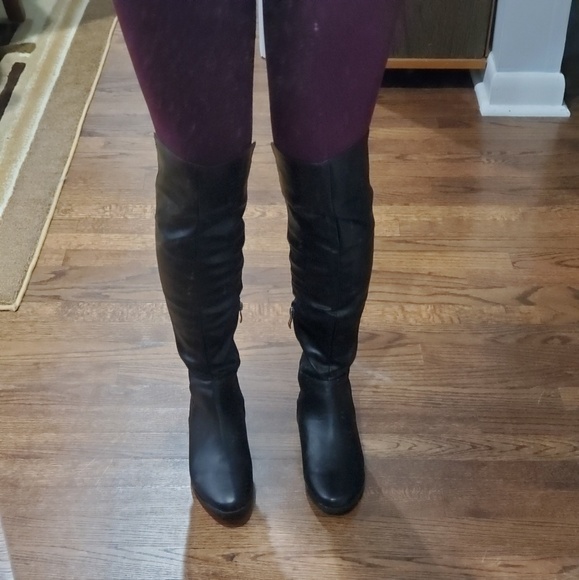 Knee High Black Boots - Picture 4 of 4